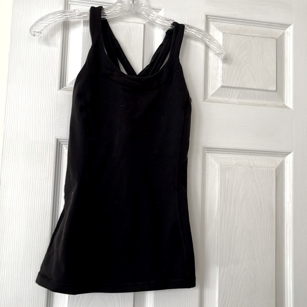 Lululemon tank with built in bra